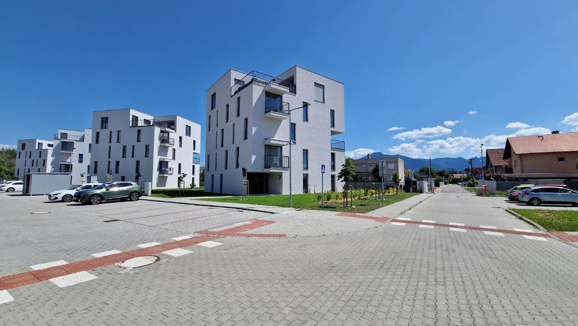 Hillshome - 84M2 Moderny Byt S Terasou Aj Saunou Liptovský Mikuláš Exteriér fotografie
